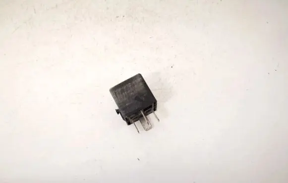 Skoda Octavia Mk1 (1U) Other relay 4h0951253a v23134-b55-x498