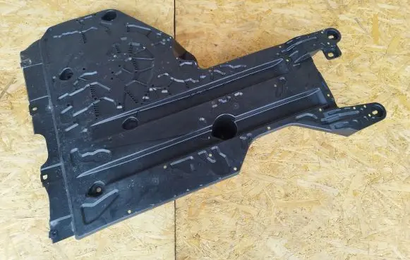 Citroen DS7 Crossback Other under body part 9813584080