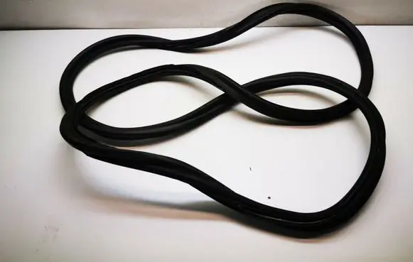 Nissan 370Z Loading door rubber seal (on body) 