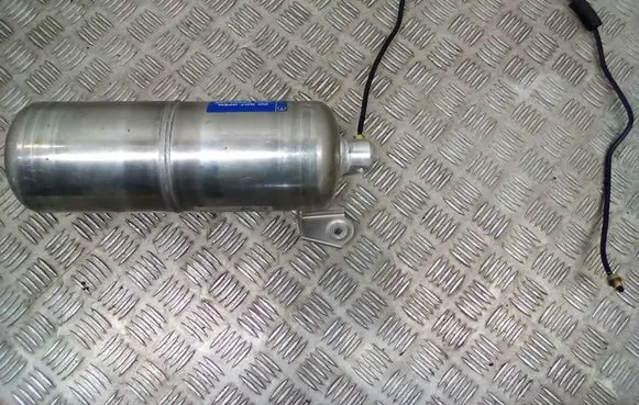 Volvo XC90 Air suspension tank/reservoir 31360726