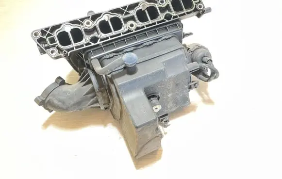 Opel Astra H Intake manifold 55559368 55560399