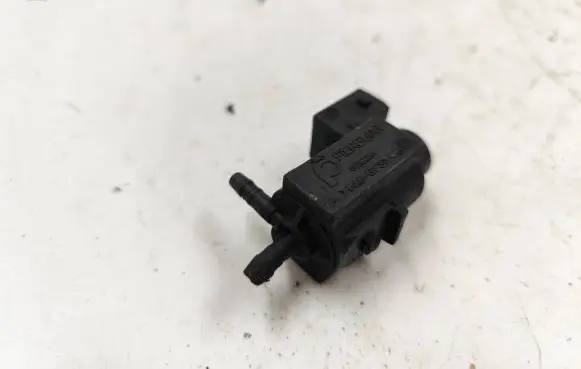 BMW X5 E53 Turbo solenoid valve 72234100 1742712