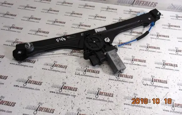 BMW 2 F46 Front door window regulator with motor 71019003