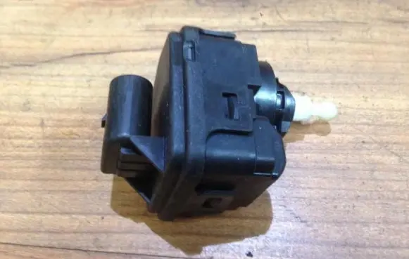 Audi A6 S6 C5 4B Headlight level adjustment motor 4B0941295