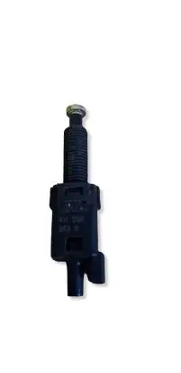 Volkswagen PASSAT B5.5 Brake pedal sensor switch 811907343B
