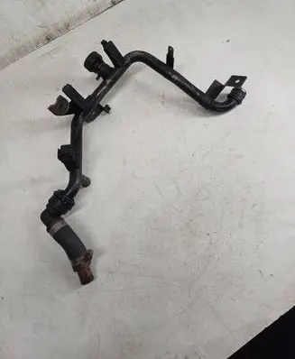 Engine coolant pipe/hose