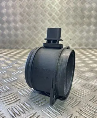 BMW 3 E92 E93 Mass air flow meter 7805415