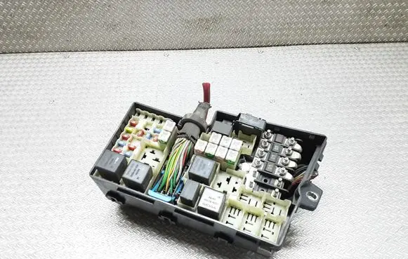 Volvo S40 Fuse module 30732121