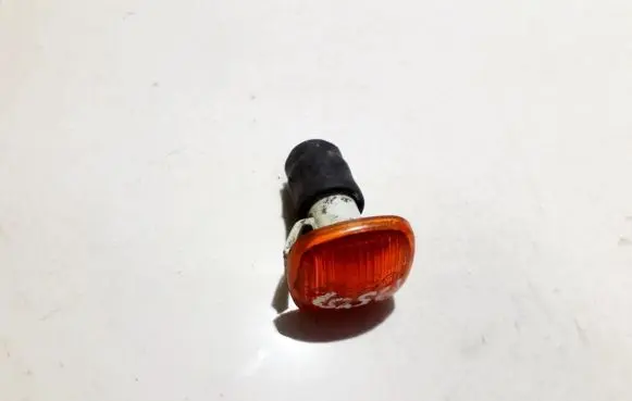 Audi A4 S4 B5 8D Front fender indicator light 4d0949127