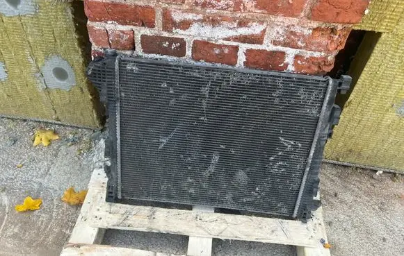 Renault Trafic II (X83) Coolant radiator 8200411166