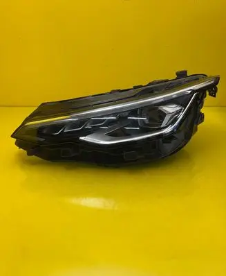 Volkswagen Golf VIII Headlight/headlamp 5H1941035N