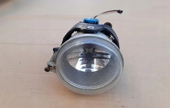 Jeep Patriot Non-factory (optional) fog light 