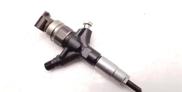 Subaru Legacy Fuel injector 16613AA030 06985 SS00250