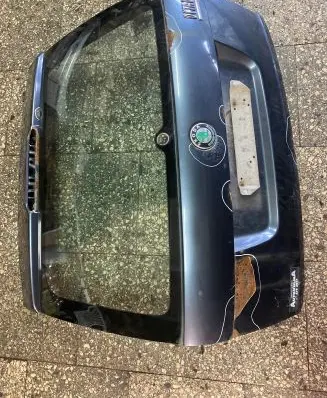 Skoda Octavia Mk2 (1Z) Tailgate/trunk/boot lid
