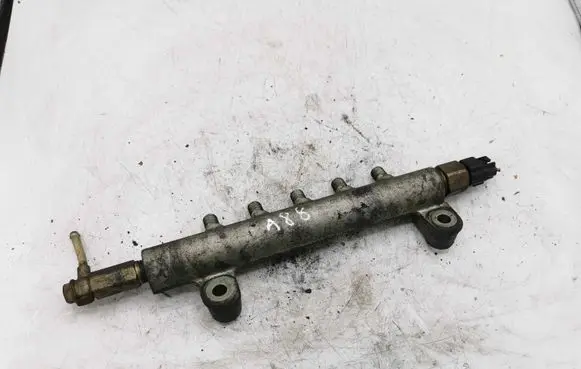Nissan Primera Fuel main line pipe NOCODE