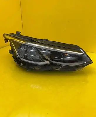 Volkswagen Golf VIII Headlight/headlamp 5H1941006B