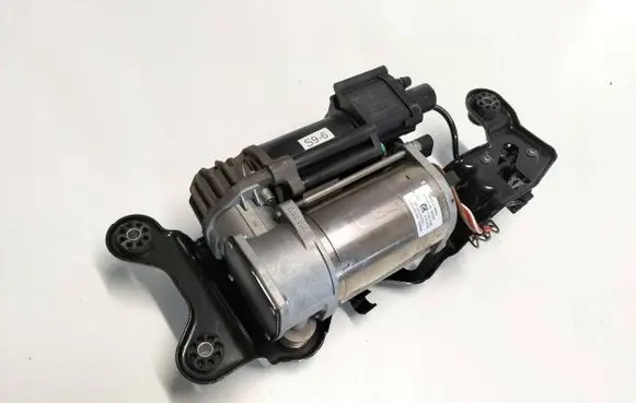BMW X5 F15 Air suspension compressor/pump 6875177