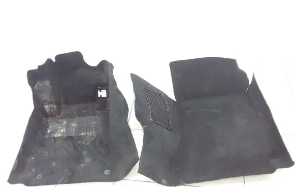 Mercedes-Benz E A207 Front floor carpet liner A2076800840 A2076800940