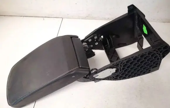 Skoda Superb B6 (3T) Armrest