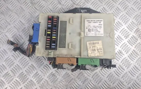 Ford Mondeo MK IV Fuse module 7G9T14A073DD LTQF01125TP 3659AF01125TP
