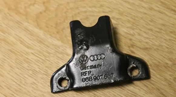 Audi A3 S3 8P Other engine part 06B907667