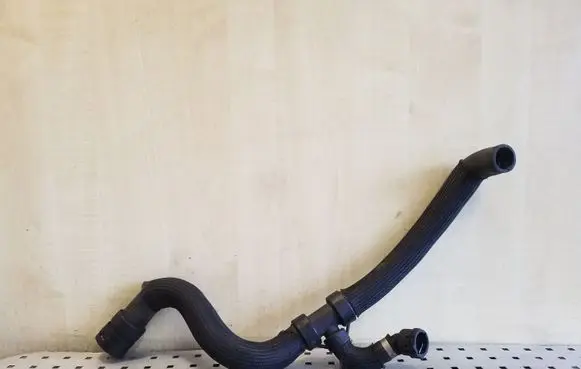 Volvo XC60 Engine coolant pipe/hose 31338497