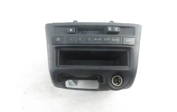 Toyota Yaris Radio/CD/DVD/GPS head unit 861200D070