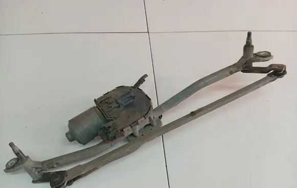 Audi A6 S6 C6 4F Front wiper linkage and motor 3397020627