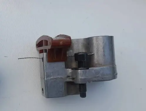 Nissan Pathfinder R51 Timing belt tensioner 