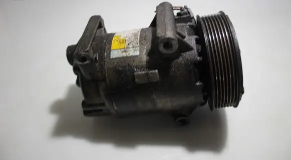 Renault Megane II Air conditioning (A/C) compressor (pump)