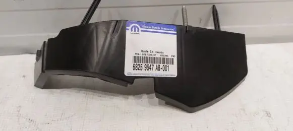 Dodge Challenger Front bumper corner part panel trim 68259547AB 68259547AA 68375014AA