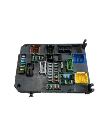 Peugeot 508 Fuse module 9665547580 BSIQ0400 610630117