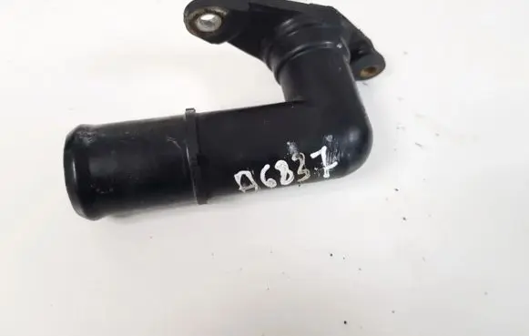 Engine coolant pipe/hose