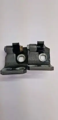 Rear door hinge set