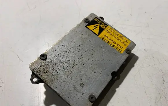 Mercedes-Benz E W211 Headlight ballast module Xenon 5DV00829000