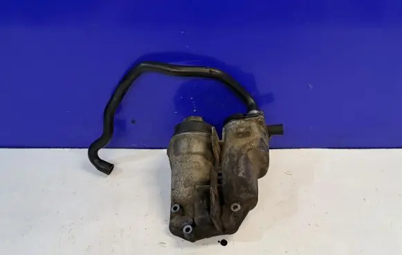 Volvo V70 Oil filter cover 6740273266 30677920