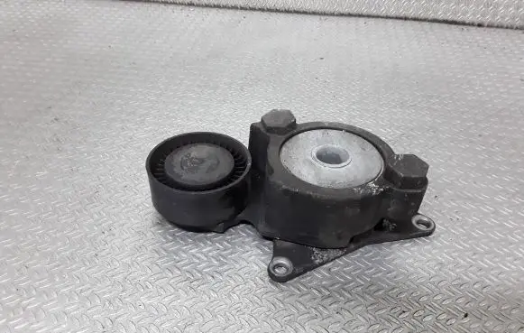 Lexus IS 220D-250-350 Generator/alternator belt tensioner