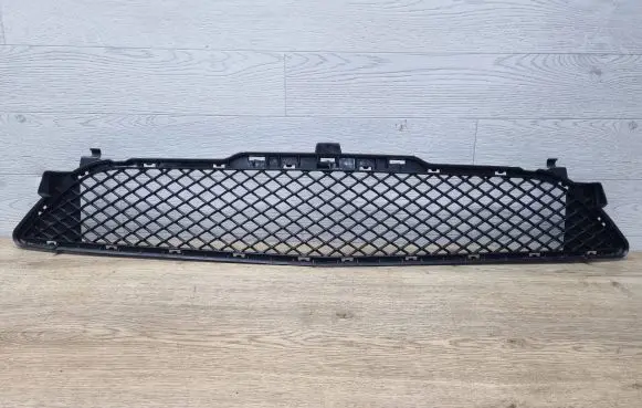 Mercedes-Benz B W246 W242 Front bumper lower grill A2468851122