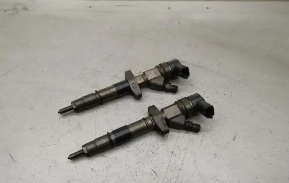 Renault Laguna II Fuel injectors set 0445110084 8200084534