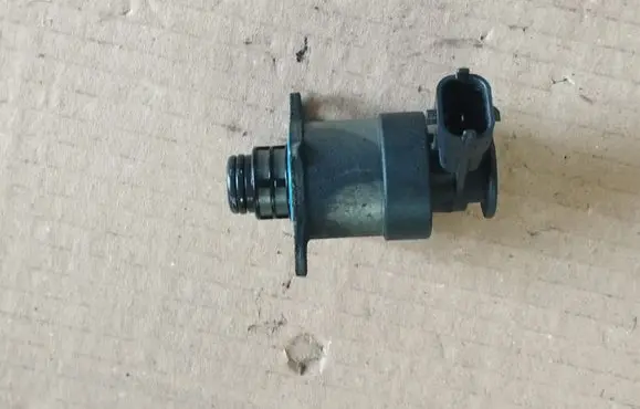Peugeot 2008 I Fuel pressure regulator 0928400788