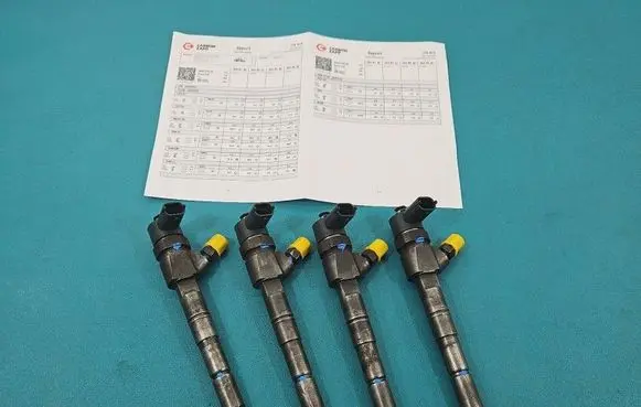 Opel Vectra C Fuel injectors set 0445110159 IMPRK1546175