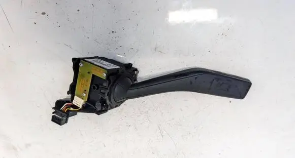 Volkswagen Golf V Indicator stalk 1K0953513