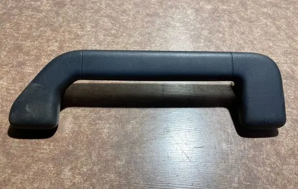 Volkswagen Touareg II Front interior roof grab handle 7P0857608