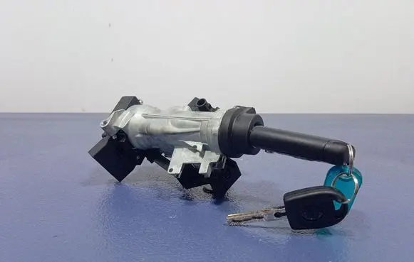 Seat Toledo I (1L) Ignition lock 1K0905851