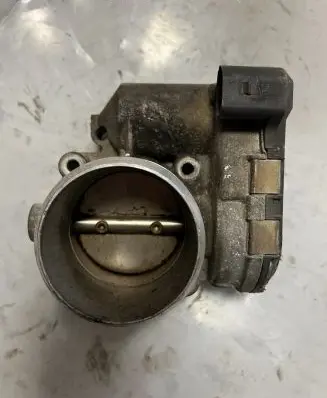 Audi A4 S4 B6 8E 8H Throttle valve 06B133062M 06B133062