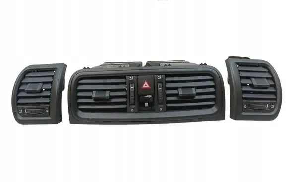 Skoda Fabia Mk2 (5J) Dashboard air vent grill cover trim 5J0820951