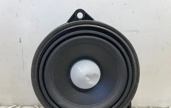 BMW 4 F36 Gran coupe Rear door speaker 9364956