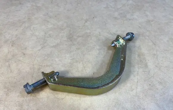 Mercedes-Benz G W461 W463 1st Gen Steering rack mounting bracket A4634600058
