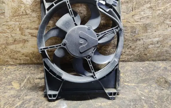 Hyundai XG Electric radiator cooling fan 4569631