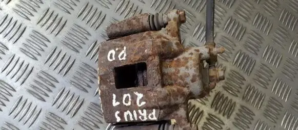 Toyota Prius (XW10) Front brake caliper